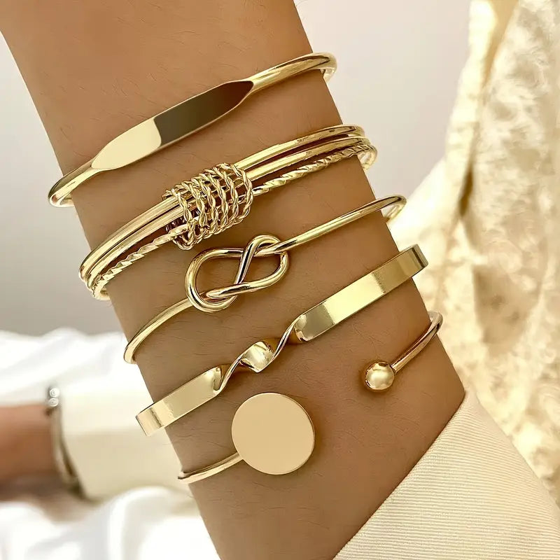 Knotted | Gold Elegant Bracelets Set