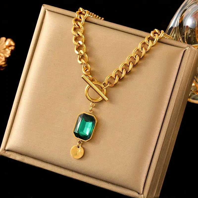 Emerald Pendant Necklace | Gold