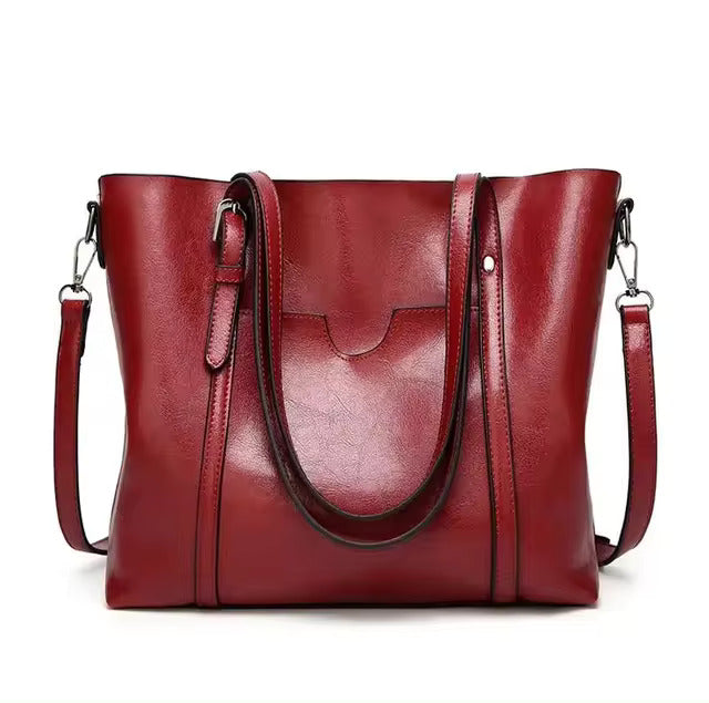Clara | Sleek Leather Shoulder Bag