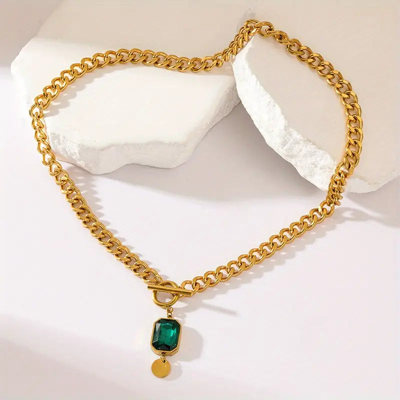 Emerald Pendant Necklace | Gold