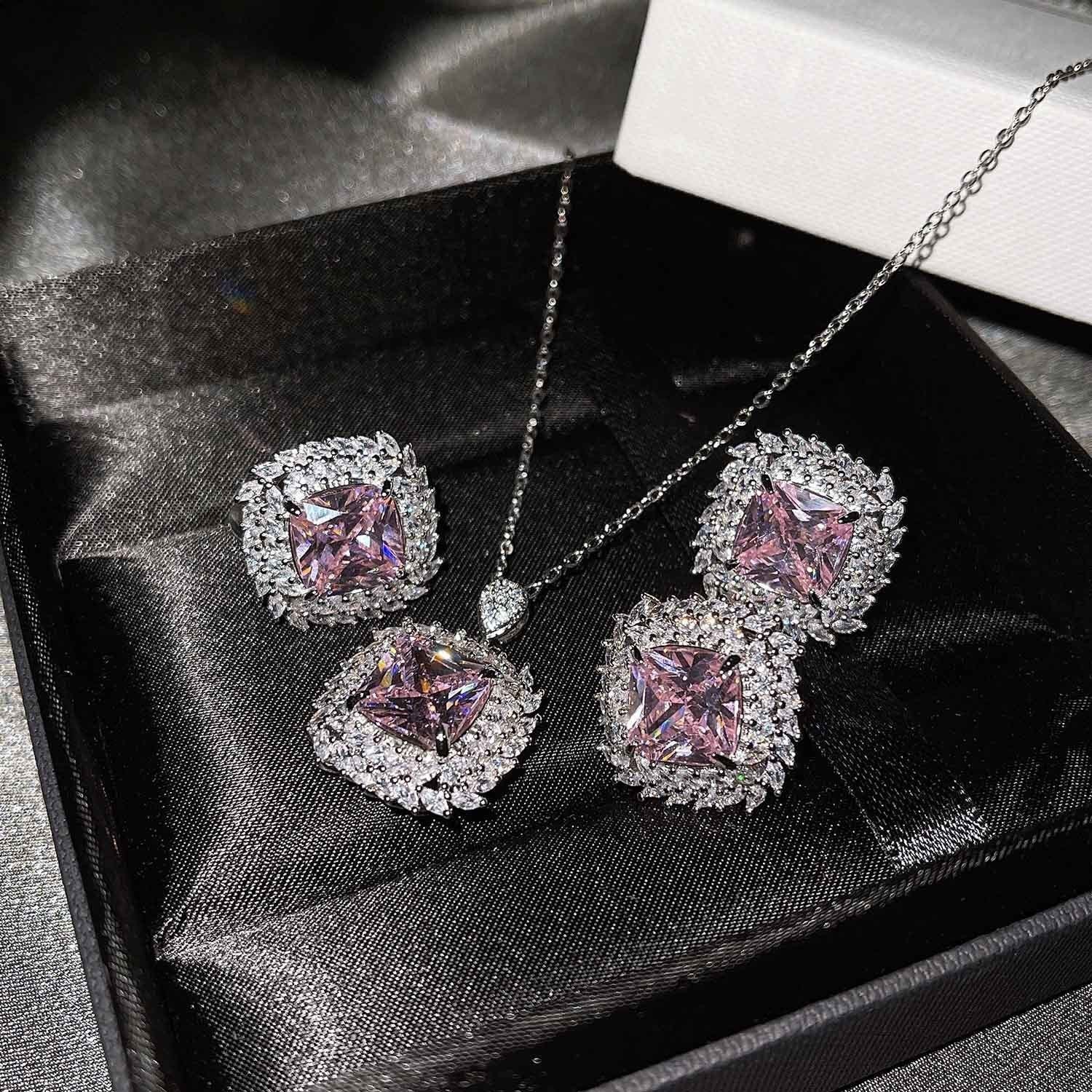Caelith Verdane Pink Set | White Gold