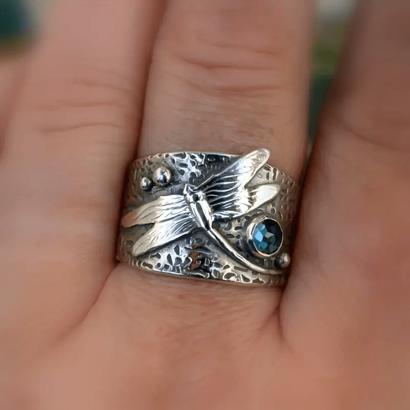 Clara | Vintage Blue Crystal Dragonfly Ring